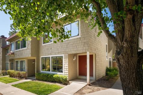 307 Scotia Lane Novato CA 94947