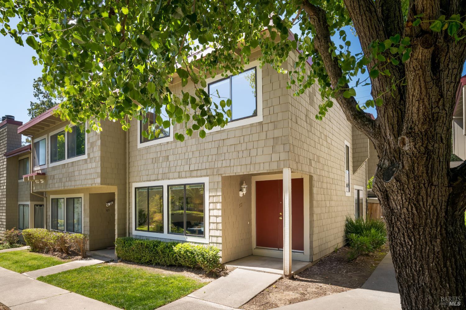 307 Scotia Lane Novato CA 94947
