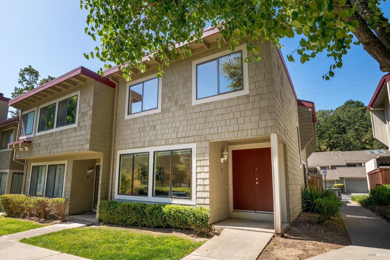 307 Scotia Lane Novato CA 94947