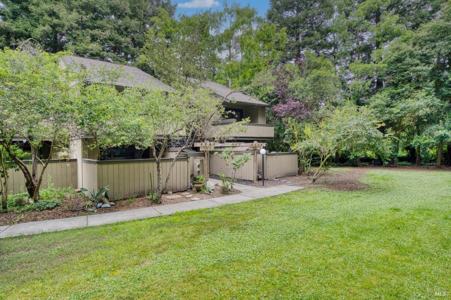 51 Creek Court Cotati CA 94931