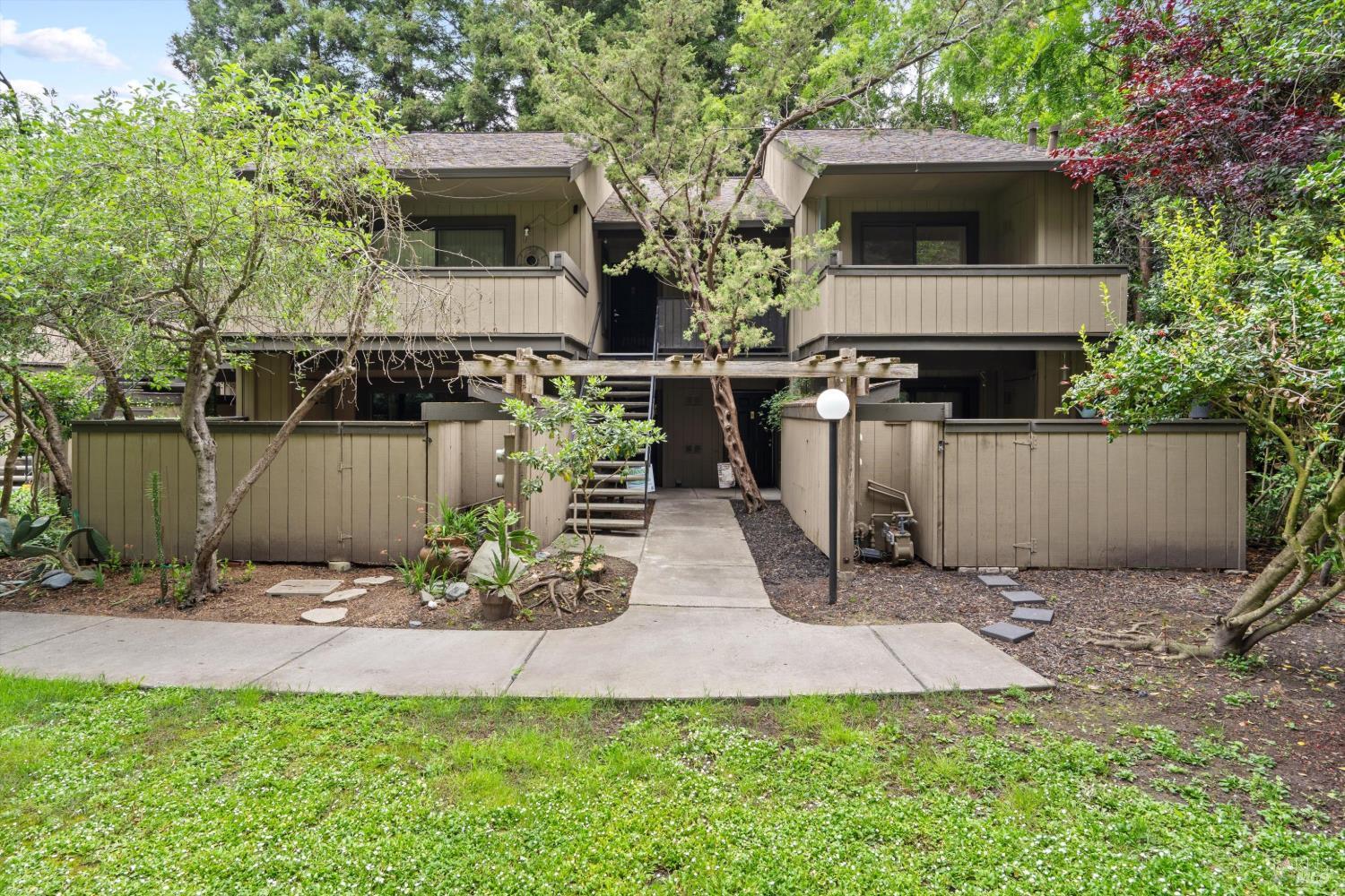 51 Creek Court Cotati CA 94931