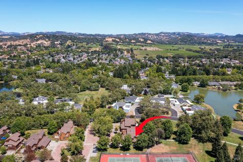 9211 Lakewood Drive Windsor CA 95492