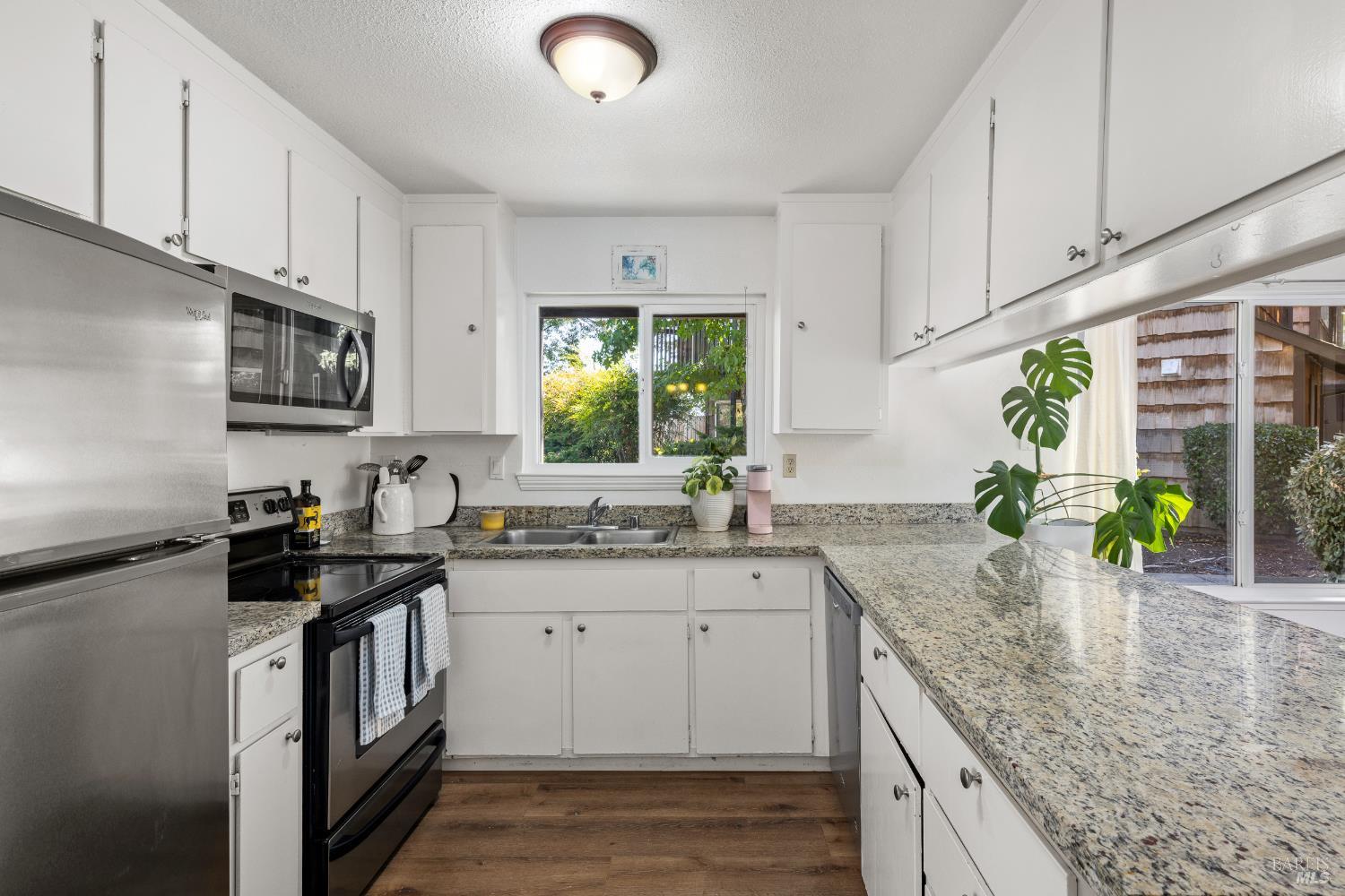 1599 Parkway Drive Rohnert Park CA 94928