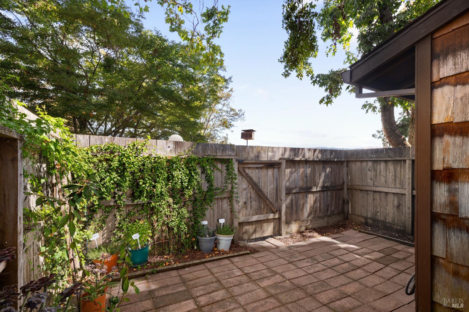 1599 Parkway Drive Rohnert Park CA 94928