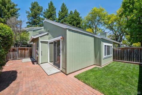 734 Racquet Club Circle Rohnert Park CA 94928