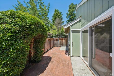 734 Racquet Club Circle Rohnert Park CA 94928