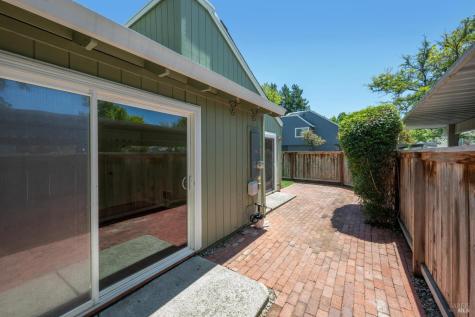 734 Racquet Club Circle Rohnert Park CA 94928