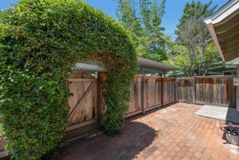 734 Racquet Club Circle Rohnert Park CA 94928