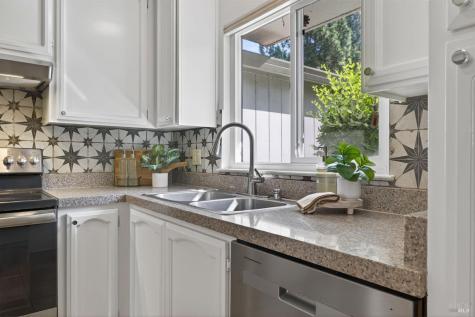 37 Front Street Healdsburg CA 95448