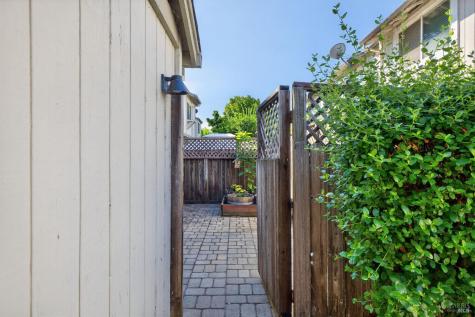 37 Front Street Healdsburg CA 95448