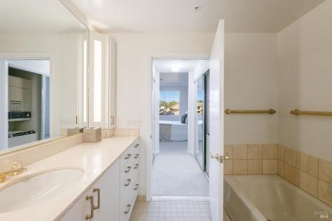 400 Deer Valley Road San Rafael CA 94903