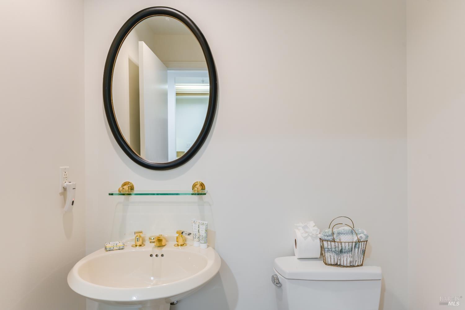 400 Deer Valley Road San Rafael CA 94903
