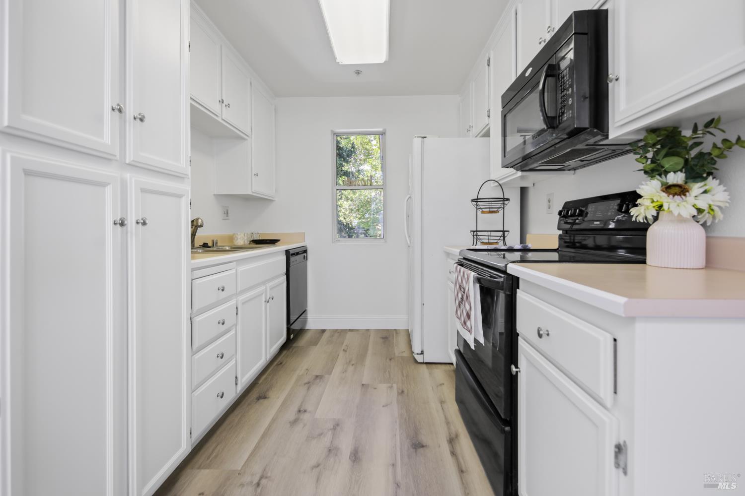 1850 Blossom Avenue Fairfield CA 94533