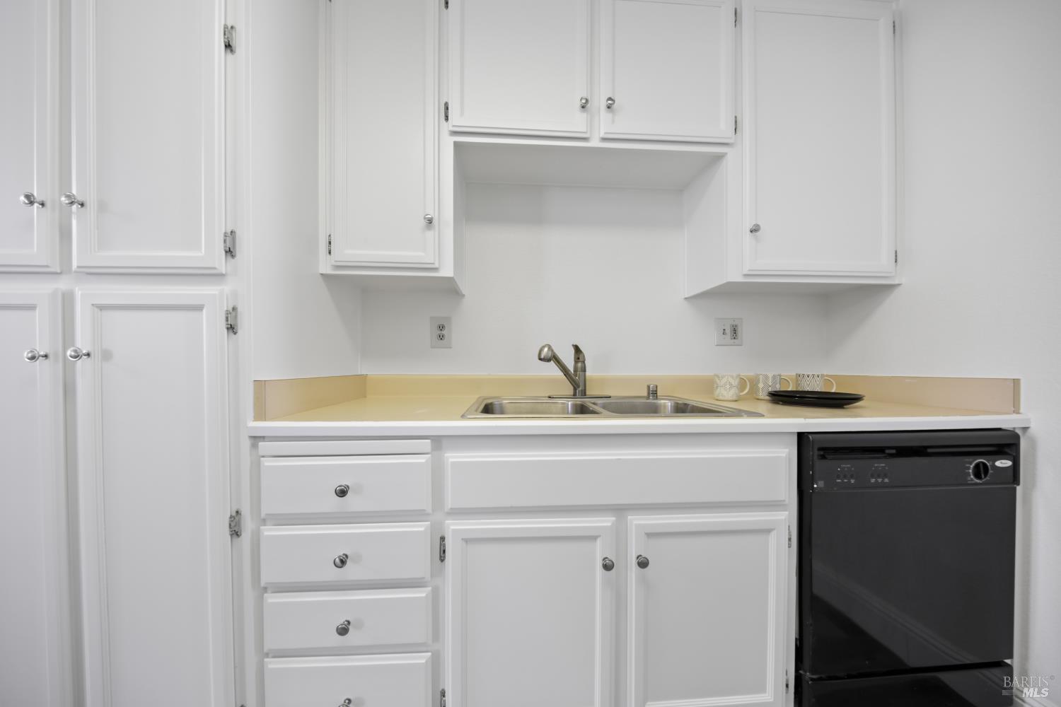 1850 Blossom Avenue Fairfield CA 94533