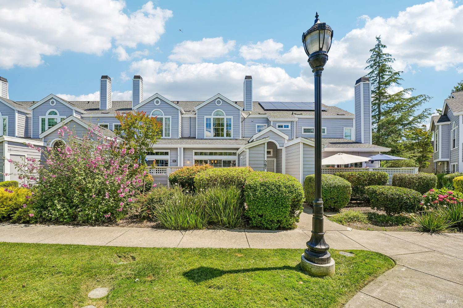 576 E Jasmine Circle Santa Rosa CA 95407