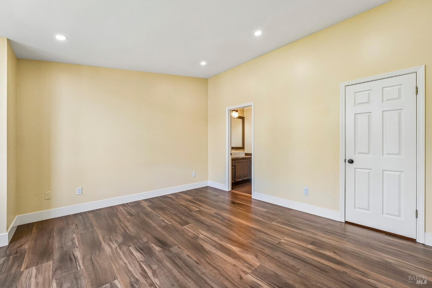 576 E Jasmine Circle Santa Rosa CA 95407