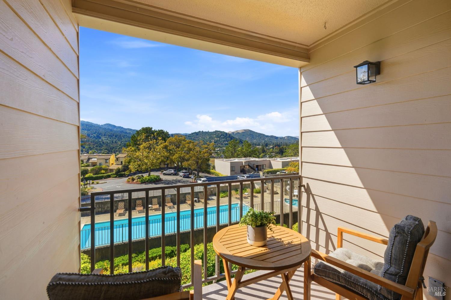 655 Via Casitas Greenbrae CA 94904