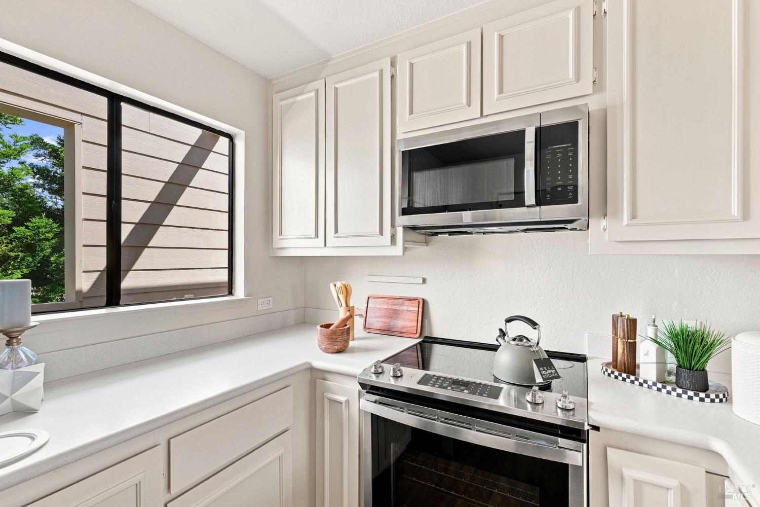 655 Via Casitas Greenbrae CA 94904