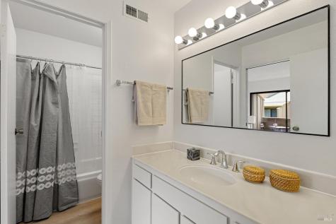 52 Cinnamon Teal Lane Novato CA 94949