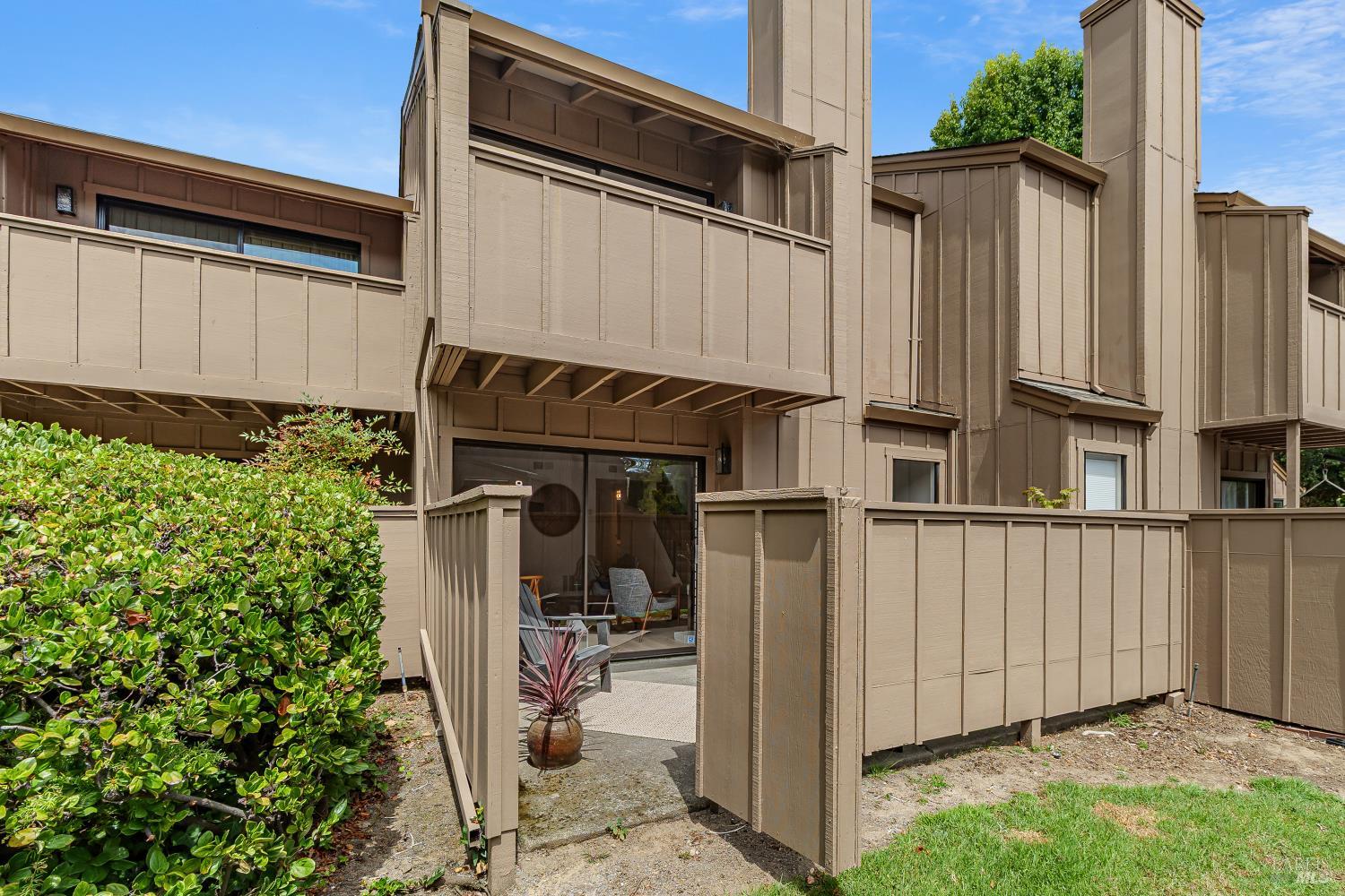 52 Cinnamon Teal Lane Novato CA 94949
