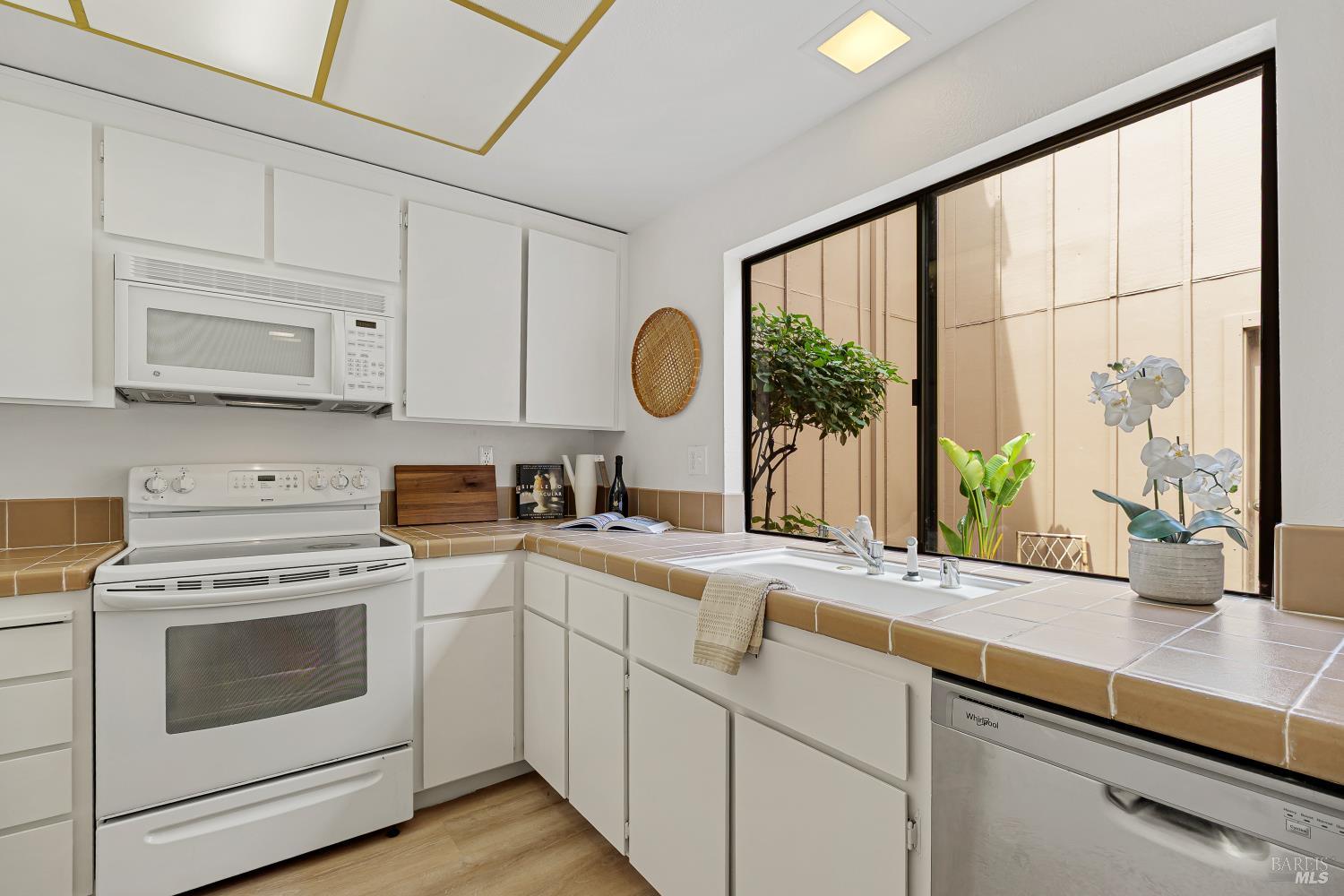 52 Cinnamon Teal Lane Novato CA 94949
