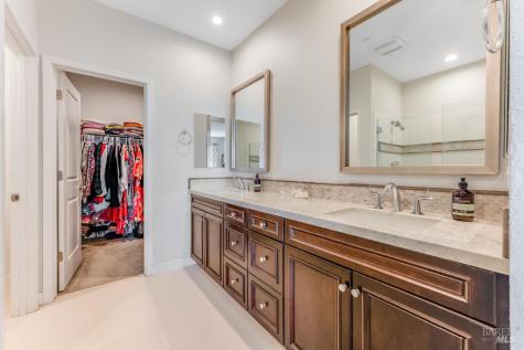 218 Johnson Street Windsor CA 95492