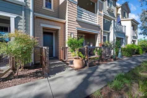 218 Johnson Street Windsor CA 95492