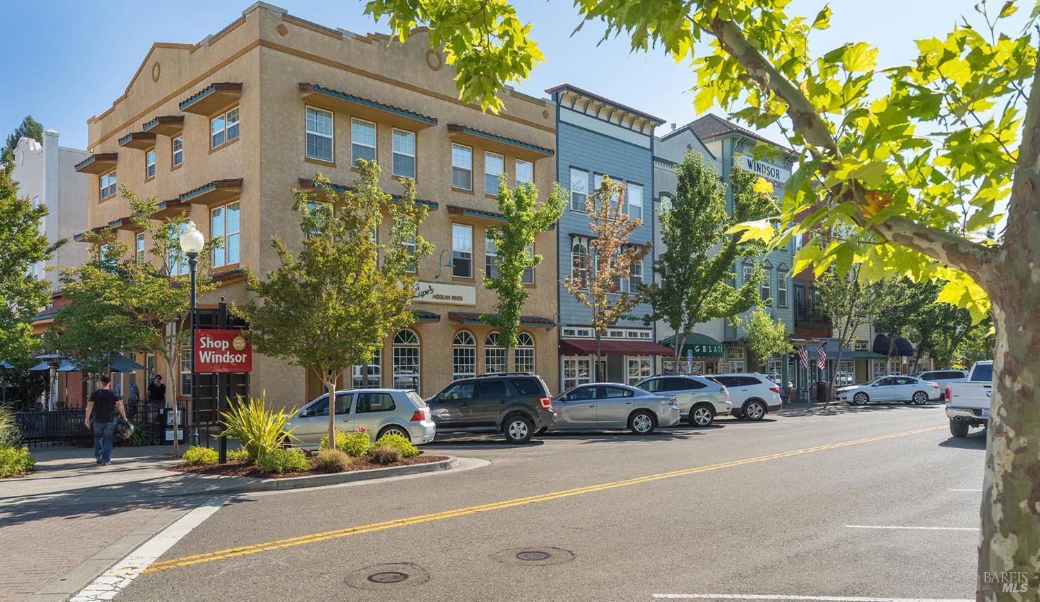 218 Johnson Street Windsor CA 95492