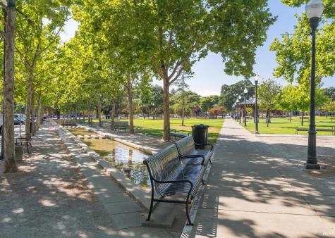 218 Johnson Street Windsor CA 95492