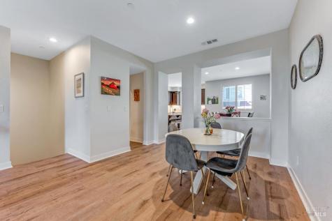 218 Johnson Street Windsor CA 95492