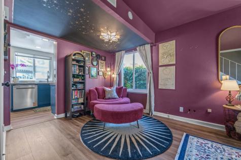 526 Loleta Lane Novato CA 94947