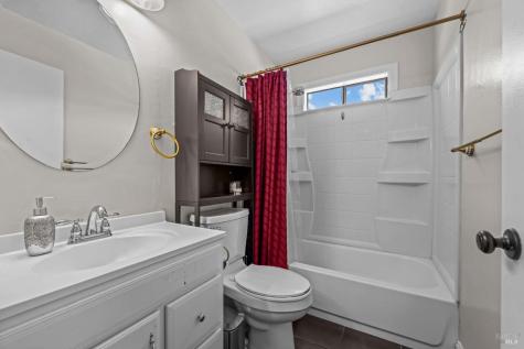 526 Loleta Lane Novato CA 94947