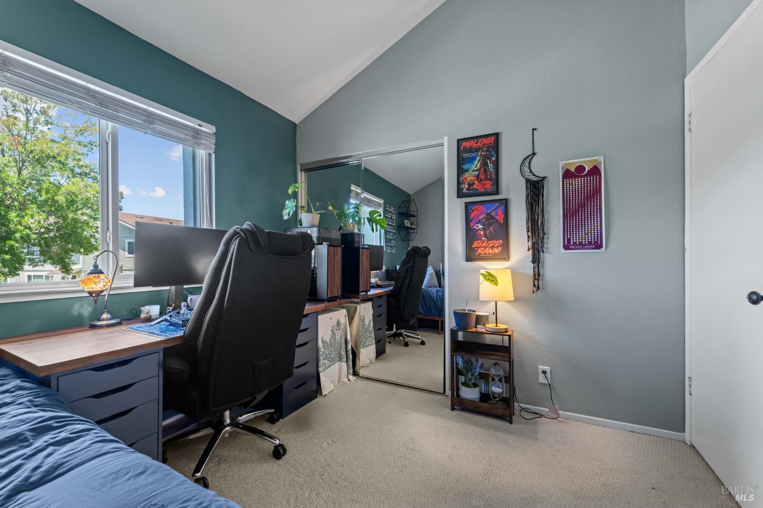 526 Loleta Lane Novato CA 94947