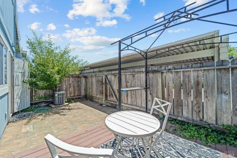 526 Loleta Lane Novato CA 94947