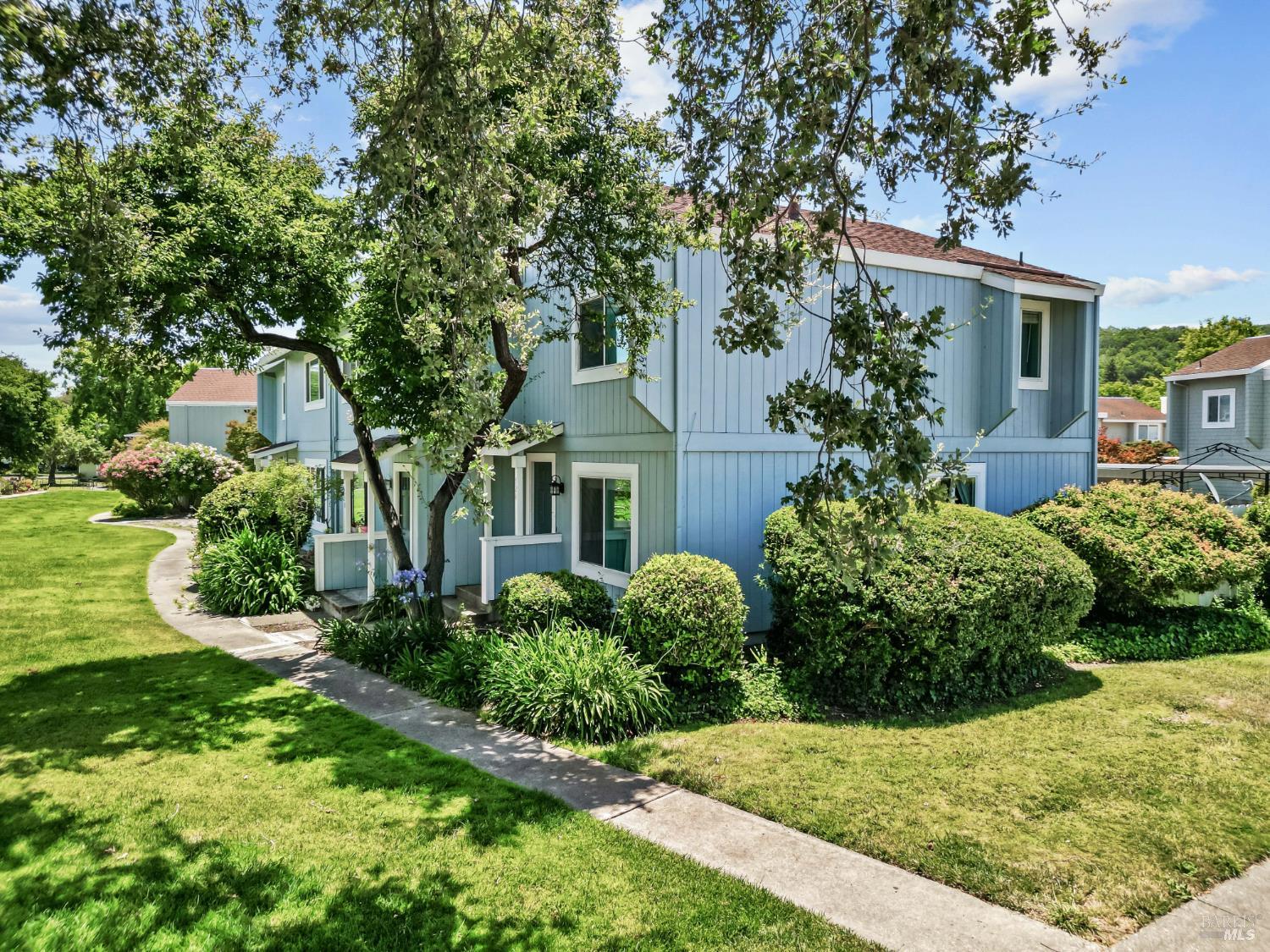 526 Loleta Lane Novato CA 94947