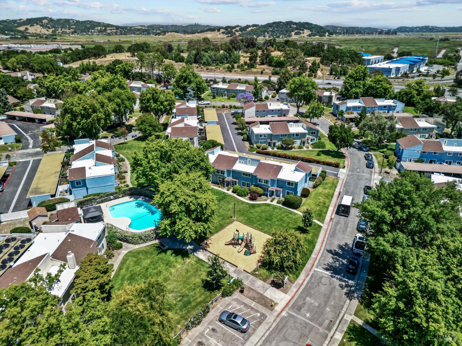 526 Loleta Lane Novato CA 94947