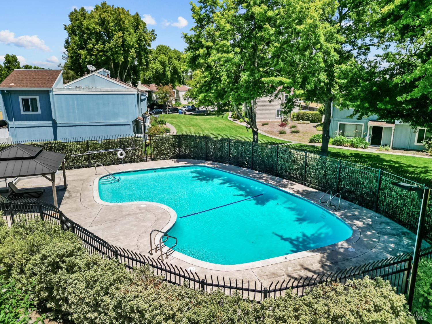 526 Loleta Lane Novato CA 94947