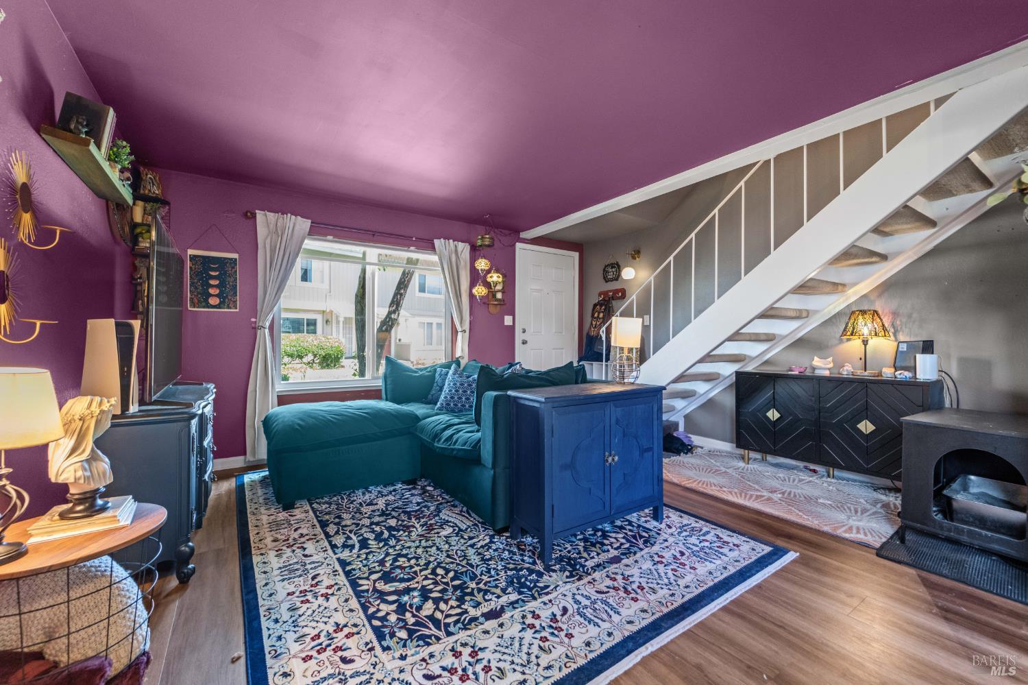 526 Loleta Lane Novato CA 94947