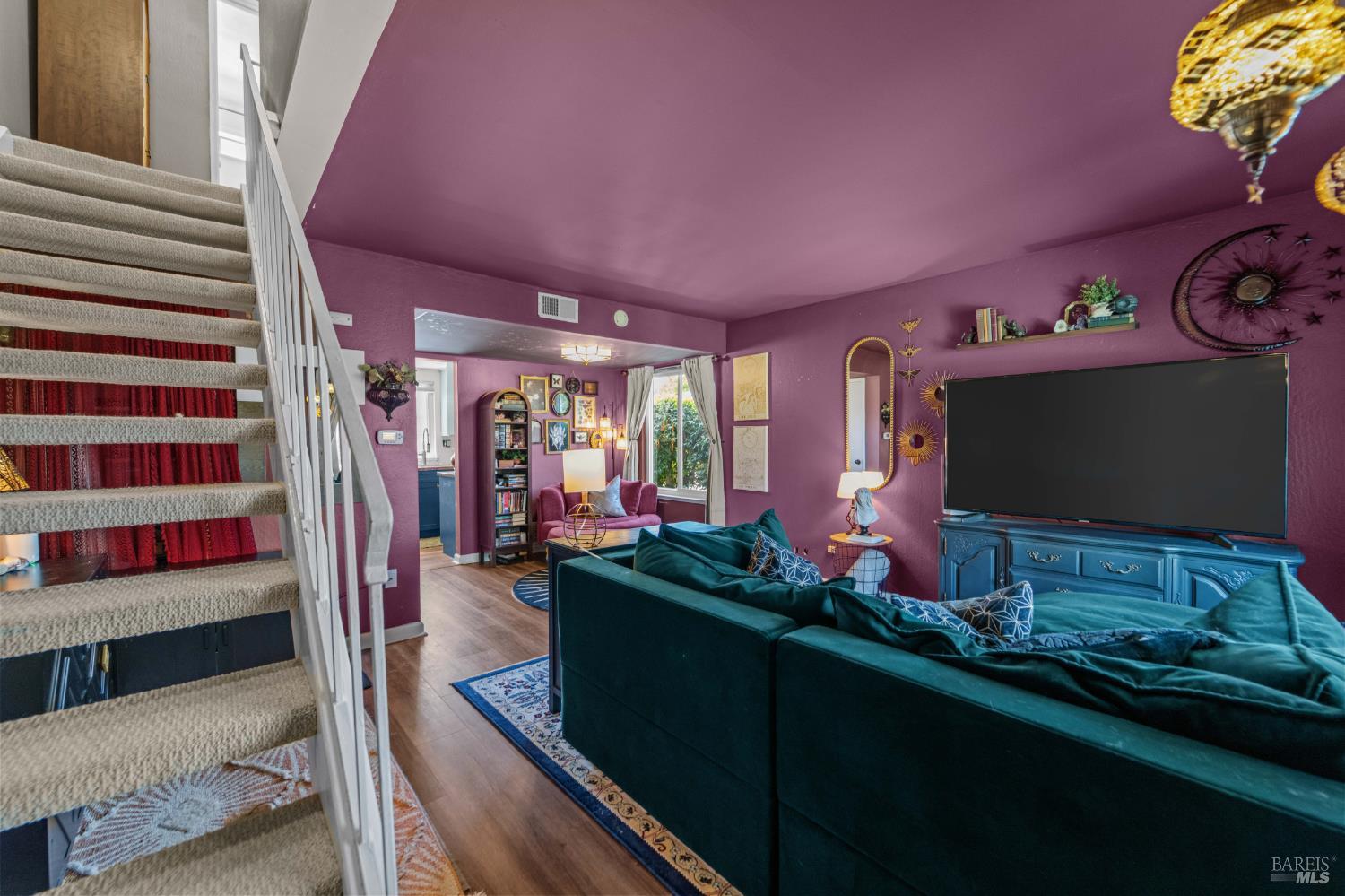 526 Loleta Lane Novato CA 94947