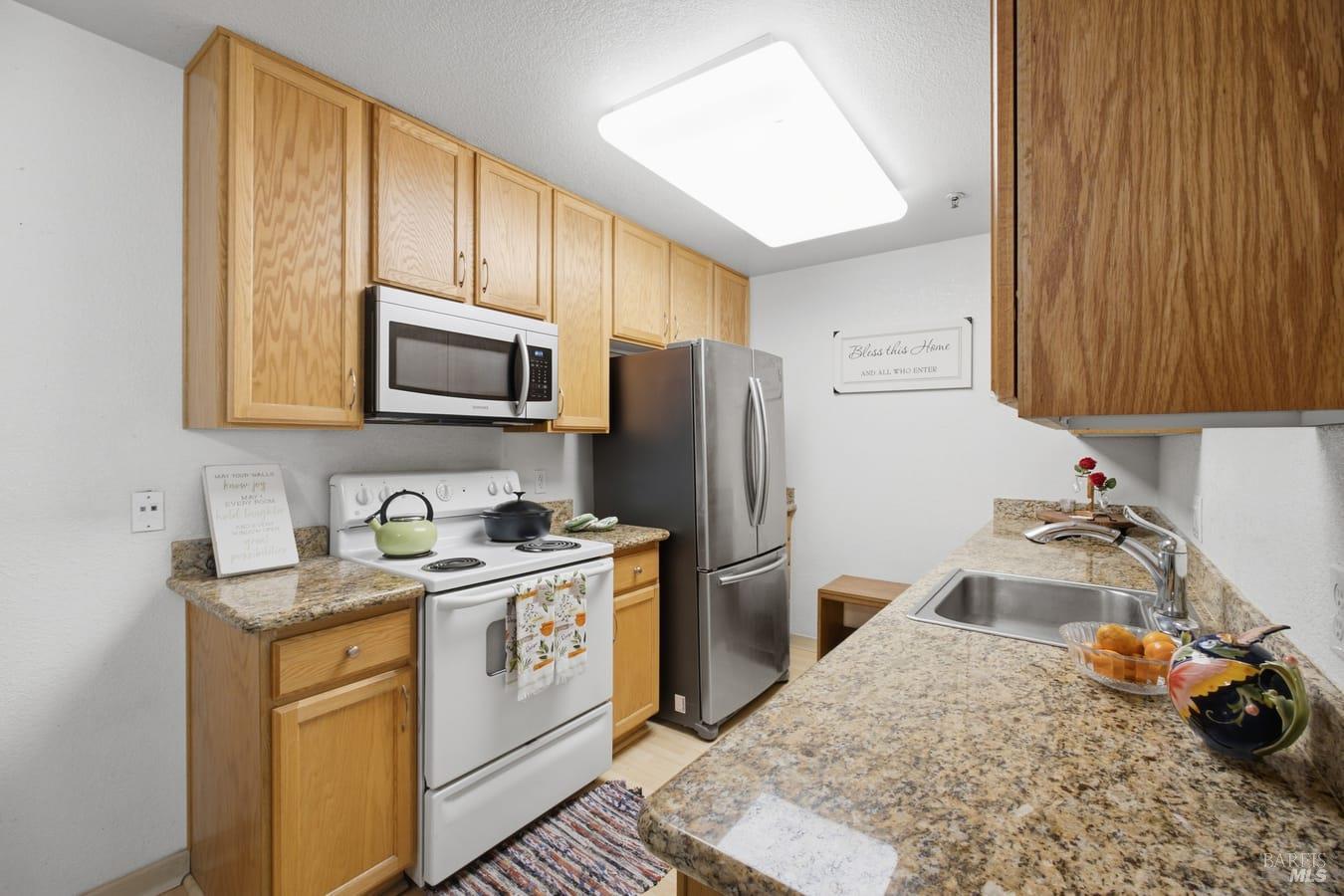 686 Arcadia Drive Vacaville CA 95687