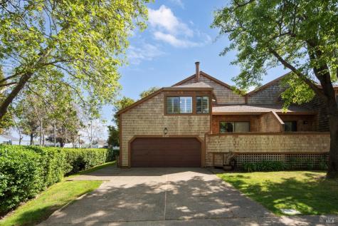 9201 Lakewood Drive Windsor CA 95492