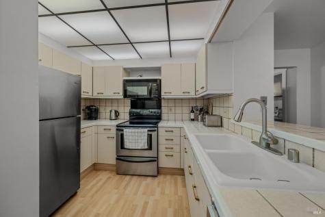 124 Professional Center Parkway San Rafael CA 94903
