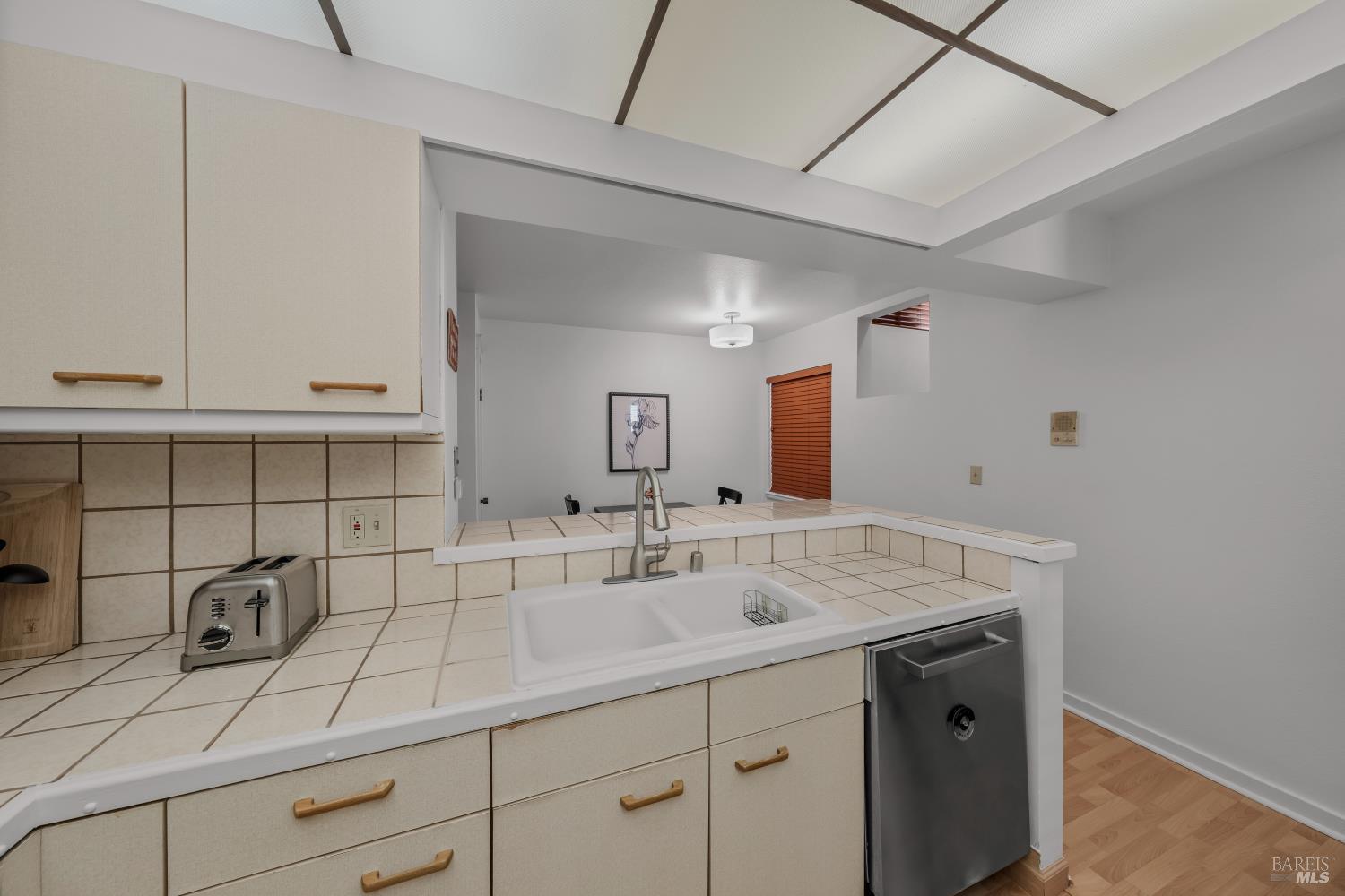 124 Professional Center Parkway San Rafael CA 94903