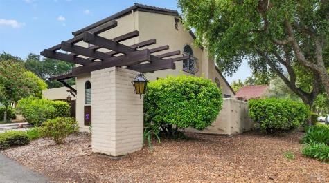 820 Adobe Drive Santa Rosa CA 95404