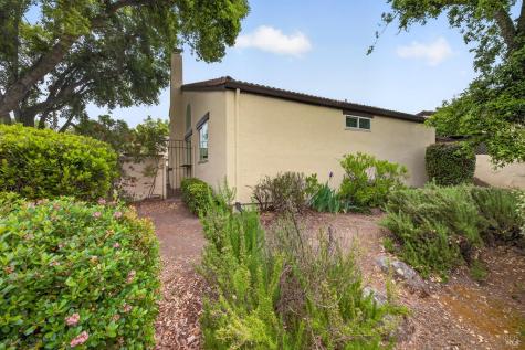 820 Adobe Drive Santa Rosa CA 95404