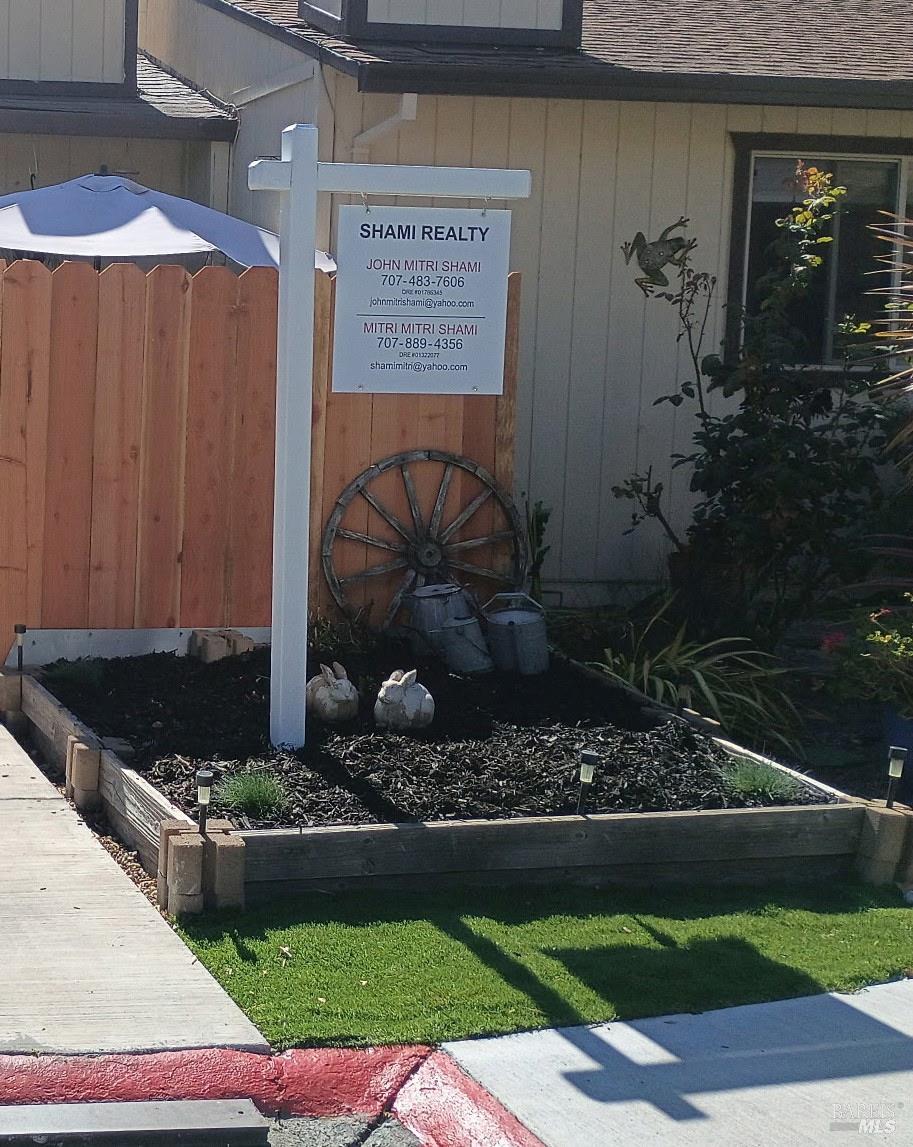 743 Agnew Place Santa Rosa CA 95401
