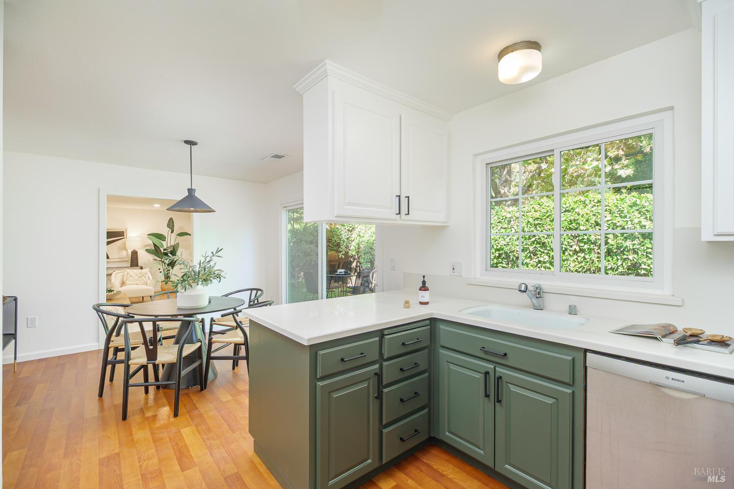 1711 Grand Avenue San Rafael CA 94901