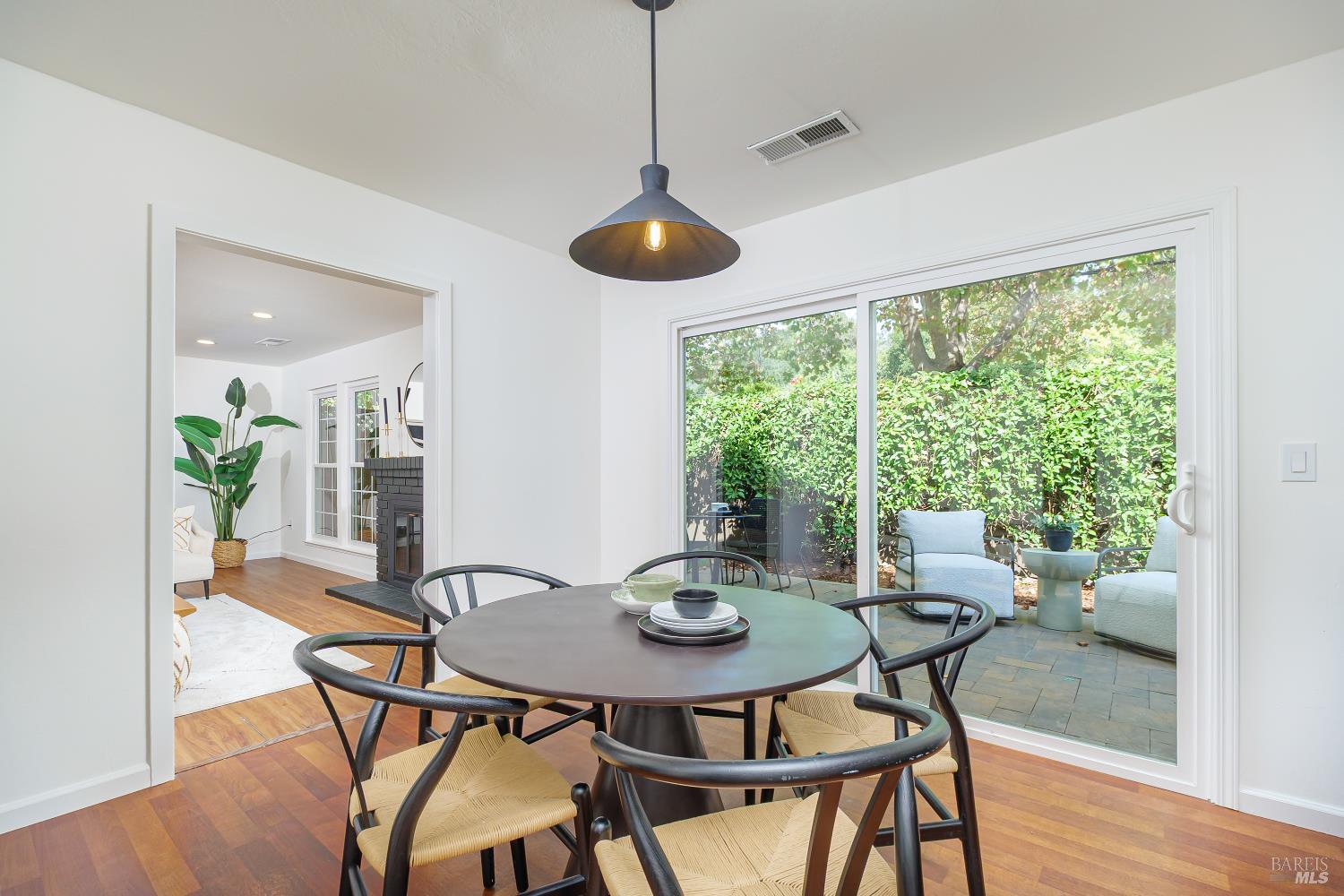 1711 Grand Avenue San Rafael CA 94901