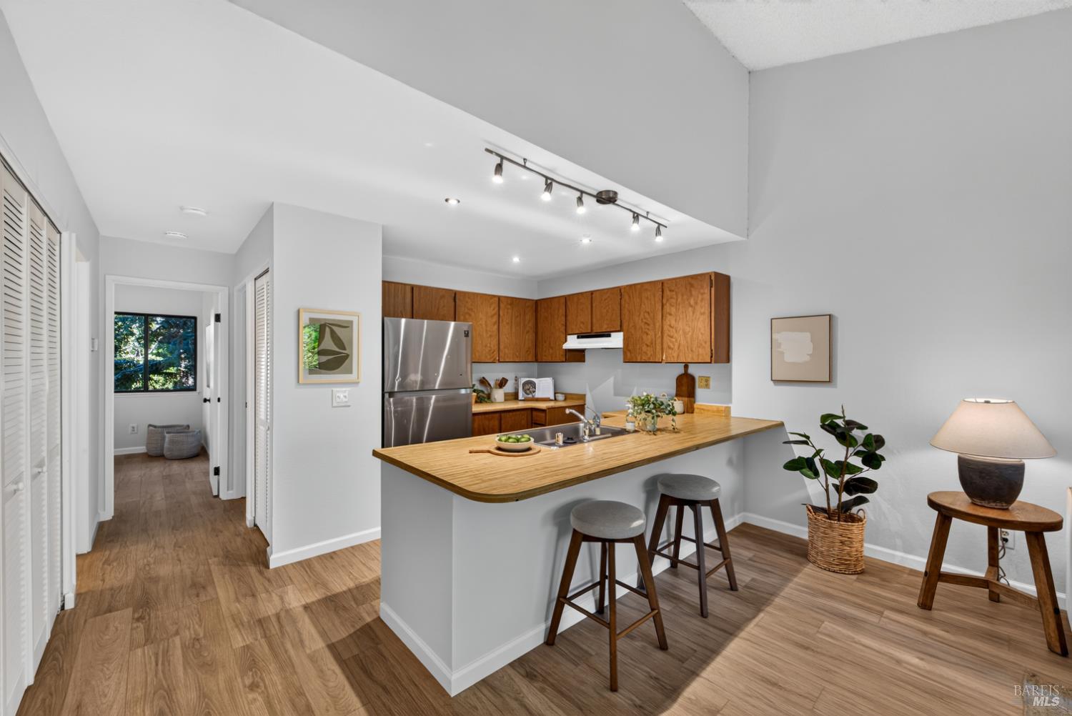 31 Arbor Street Cotati CA 94931