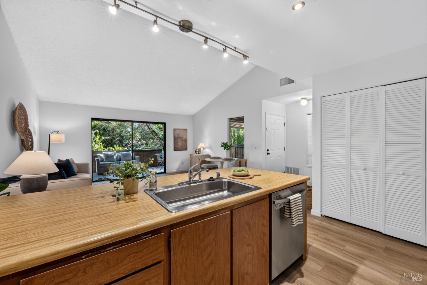 31 Arbor Street Cotati CA 94931